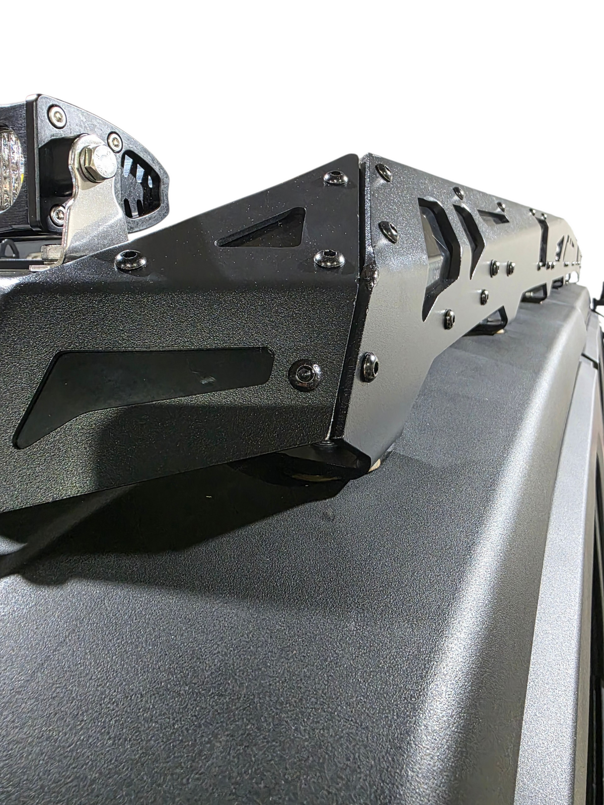 Close-up of the roof rack rear corner mounted on the Xpedition roof