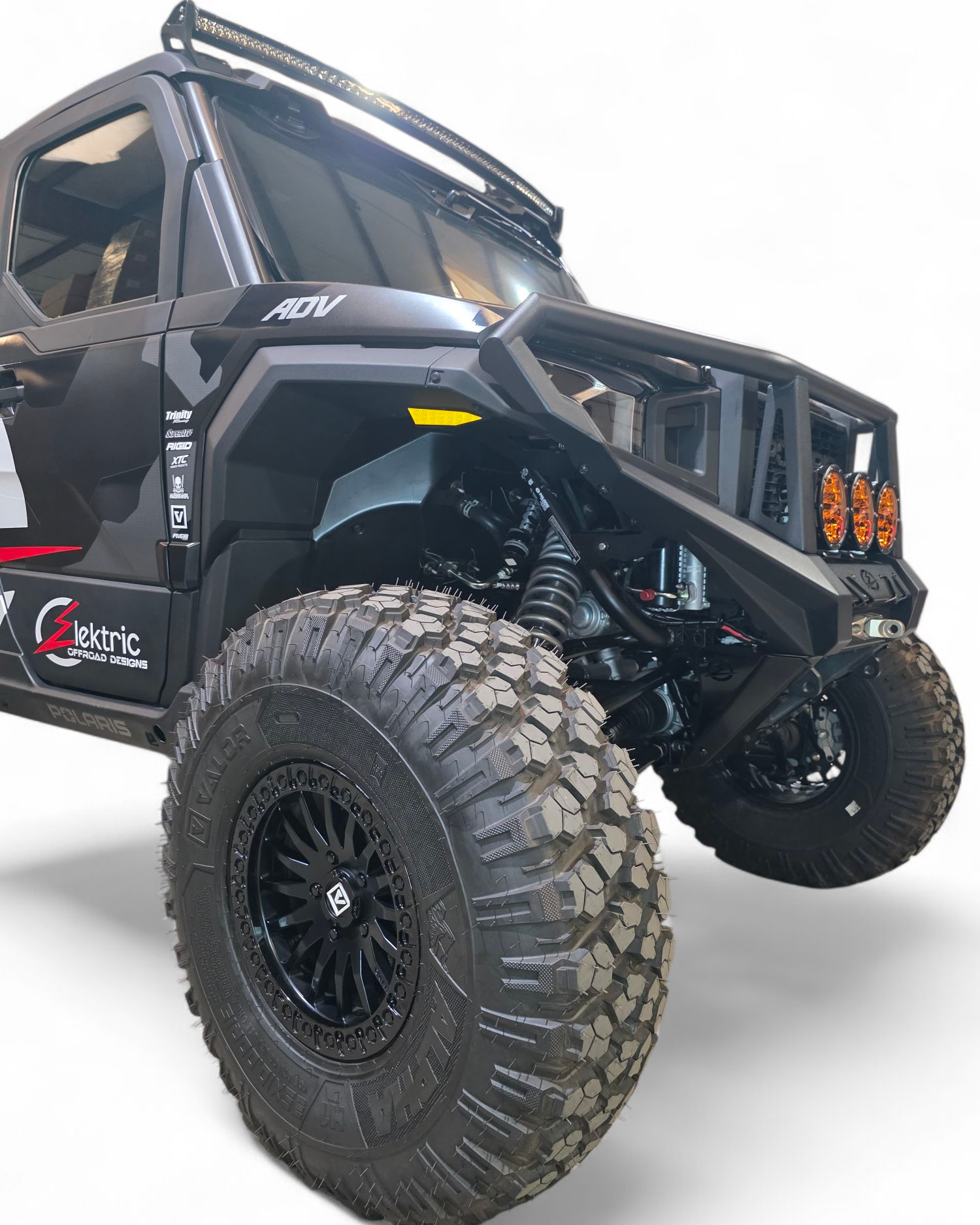 Interchangeable top hoop and brush guard junction on Polaris Xpedition HDX Front Bumper