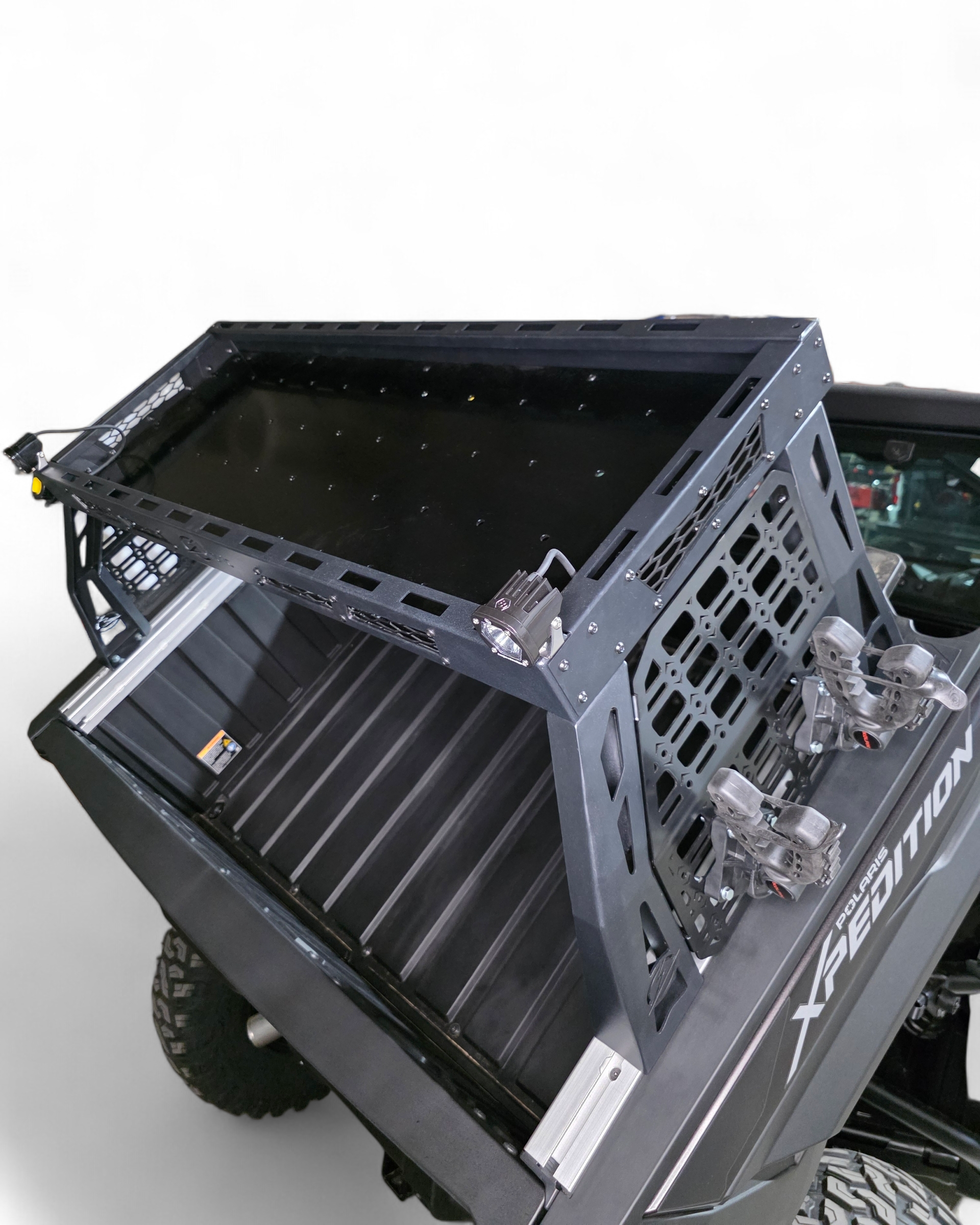 Low-profile design of Polaris Xpedition Volt short rack following the bodywork lines